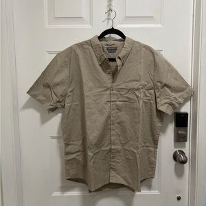 Eddie Bauer Men's Tan Short Sleeve Shirt